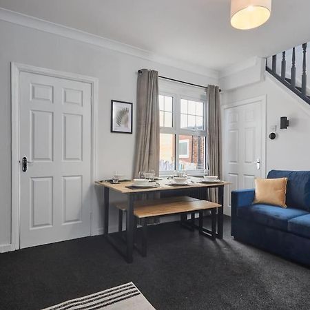 Cosy 3-Bedroom House In Seaham - Street Parking Exteriör bild