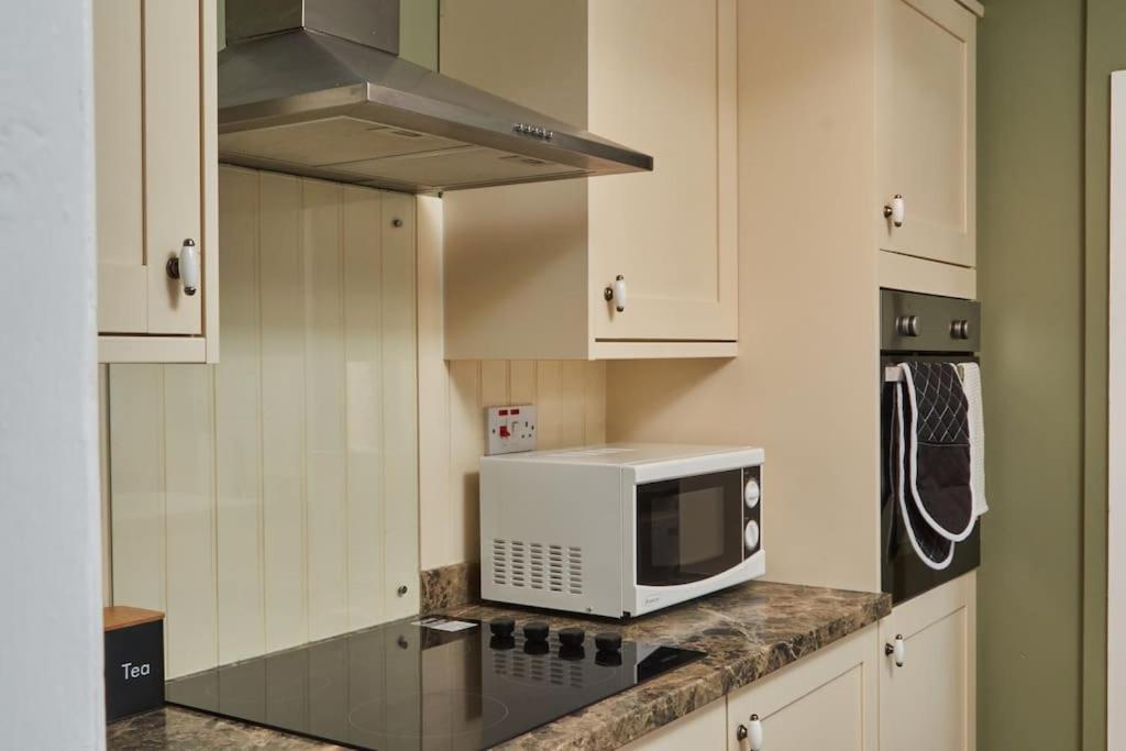 Cosy 3-Bedroom House In Seaham - Street Parking Exteriör bild